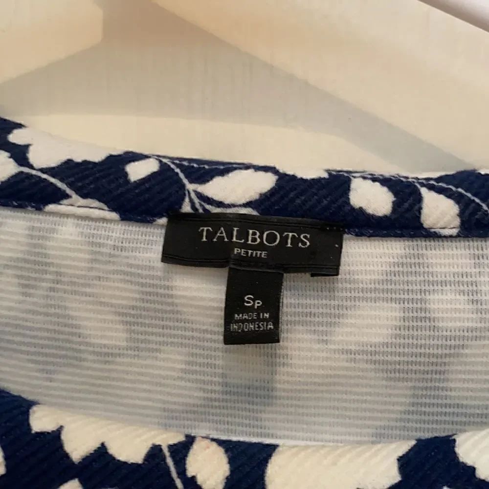 Talbots petite shirt Sp - Picture 2 of 4